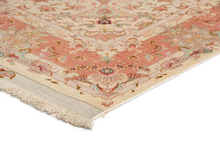 4' 11 x 6' 11 Tabriz Rug
