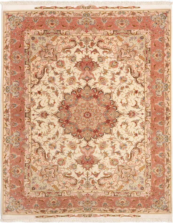 Detail image of 5' x 7' 1 Tabriz Rug