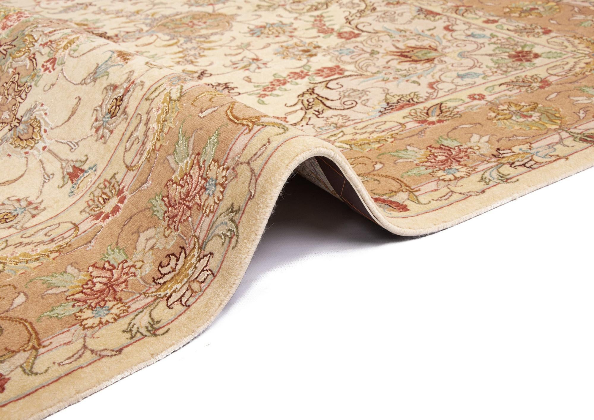 5' x 6' 11 Tabriz Rug