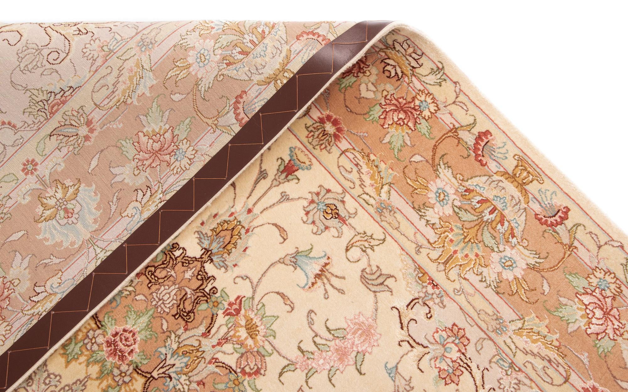 5' x 6' 11 Tabriz Rug