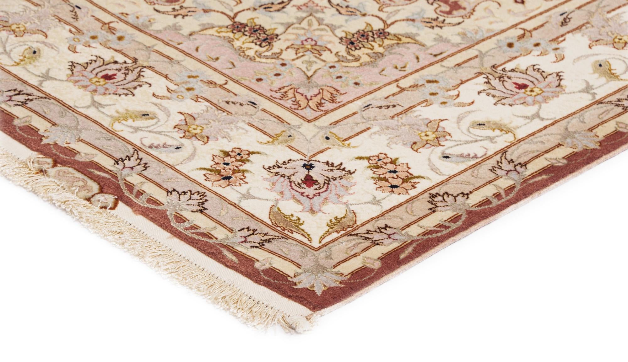 4' 11 x 6' 10 Tabriz Rug