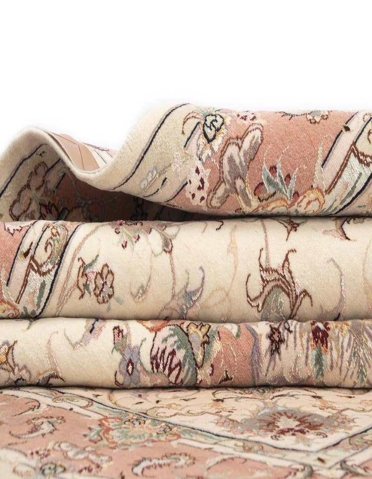 Detail image of 5' x 7' 3 Tabriz Rug