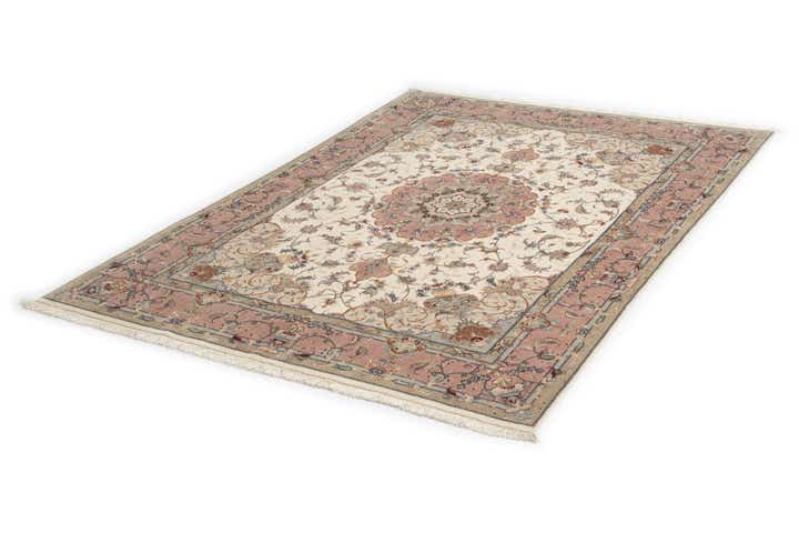 4' 11 x 6' 8 Tabriz Rug