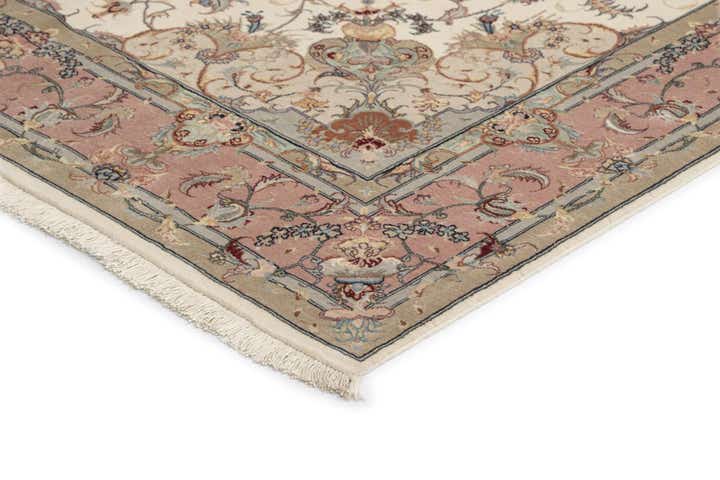 4' 11 x 6' 8 Tabriz Rug