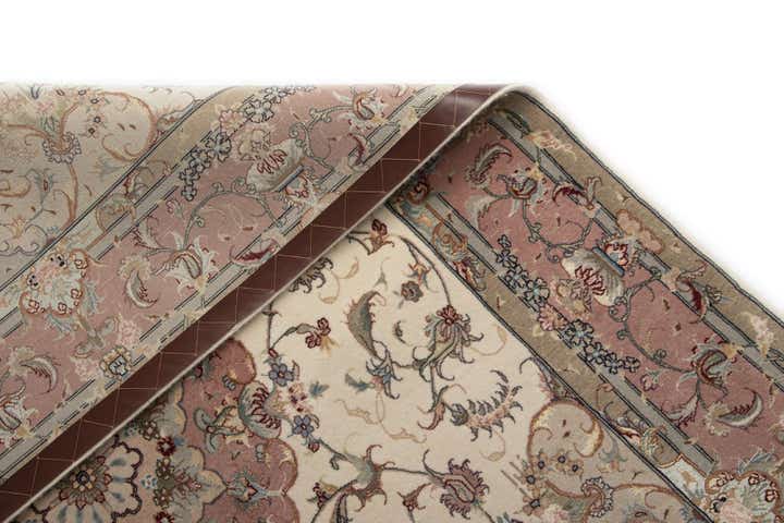 4' 11 x 6' 8 Tabriz Rug