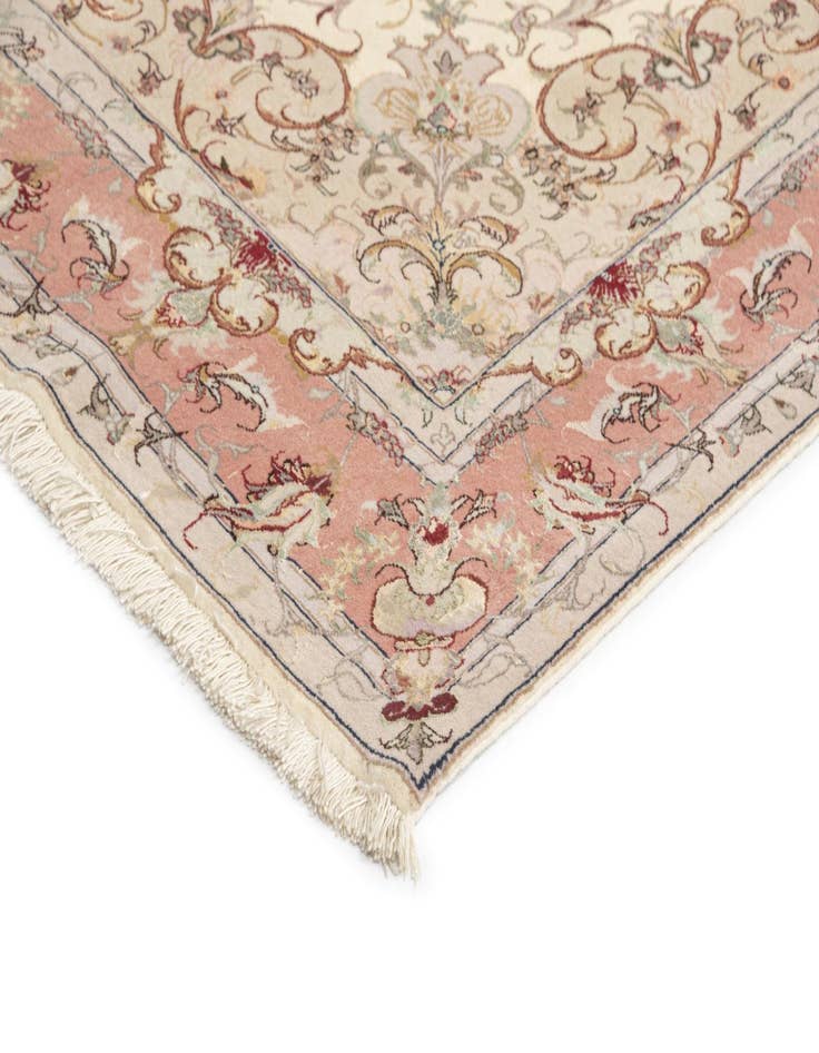 Detail image of 4' 10 x 7' 1 Tabriz Rug