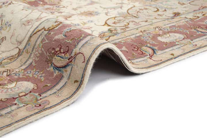 4' 11 x 6' 7 Tabriz Rug