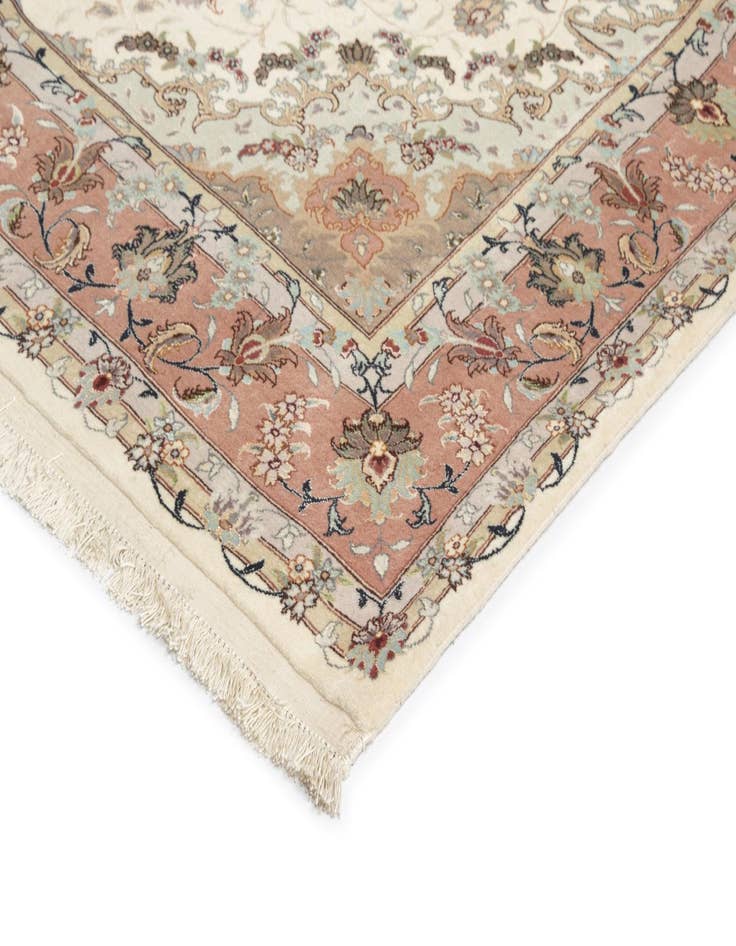 Detail image of 5' 1 x 6' 9 Tabriz Rug