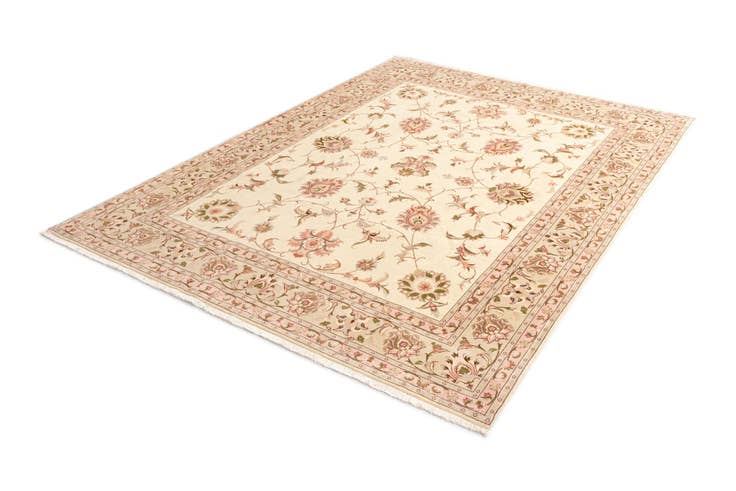 Detail image of 6' 5 x 8' 5 Tabriz Rug