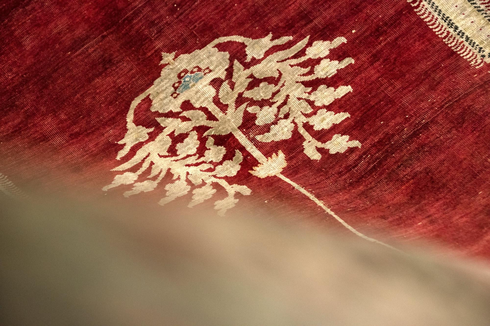 3' 11 x 5' 6 Tabriz Rug