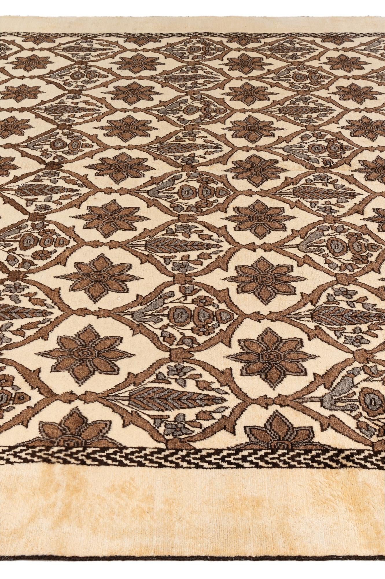8' 8 x 11' 4 Hand Knotted Tabriz Persian Wool Rug