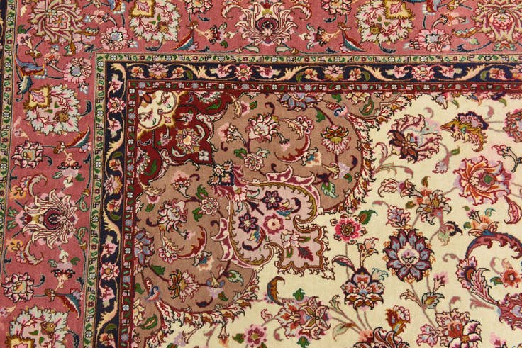 Detail image of 6' 6 x 10' Hand Knotted Tabriz Persian Rug
