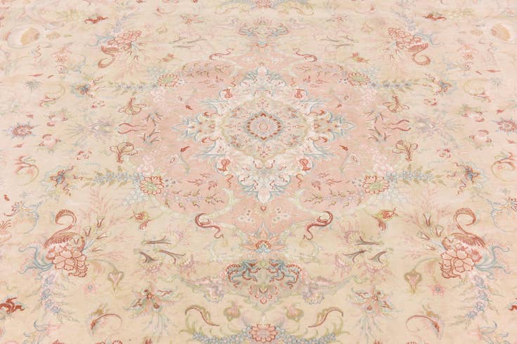 Detail image of 8' x 11' 6 Hand Knotted Tabriz Persian Rug