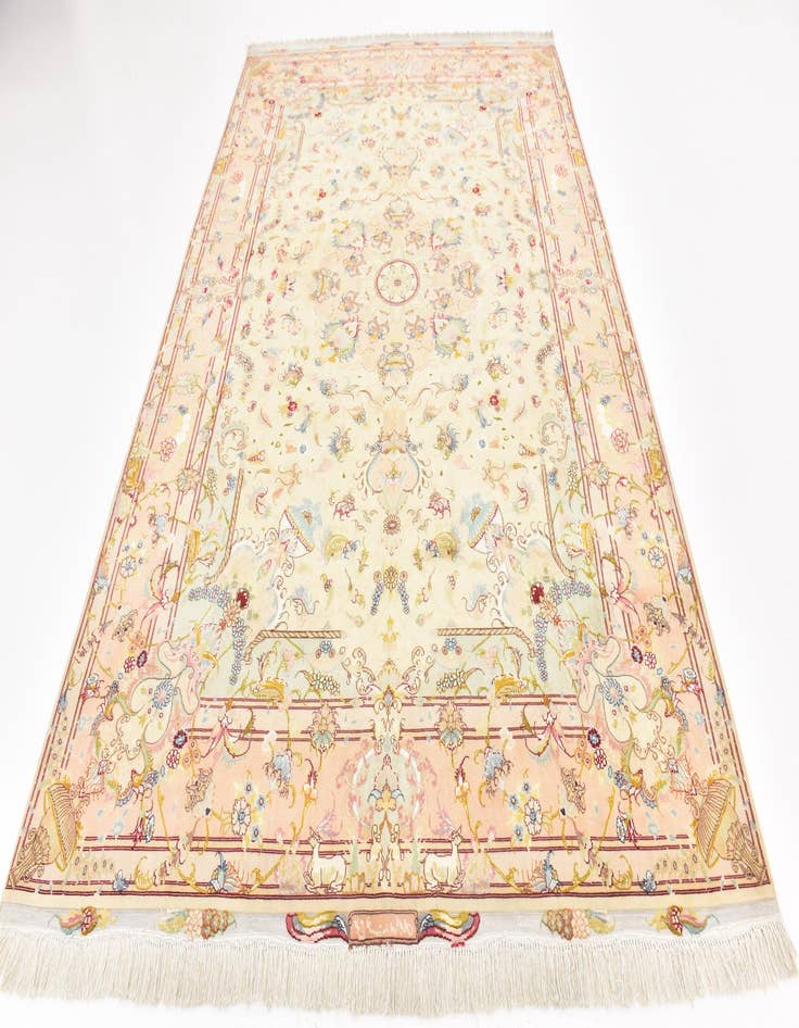 Detail image of 6' 6 x 10' Hand Knotted Tabriz Persian Rug