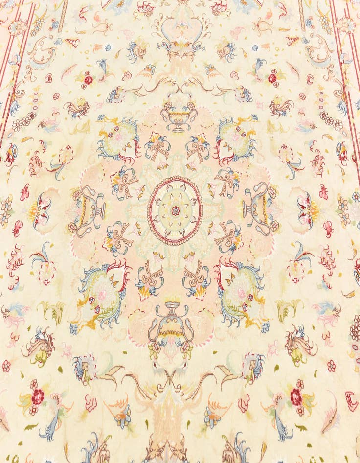 Detail image of 6' 6 x 10' Hand Knotted Tabriz Persian Rug