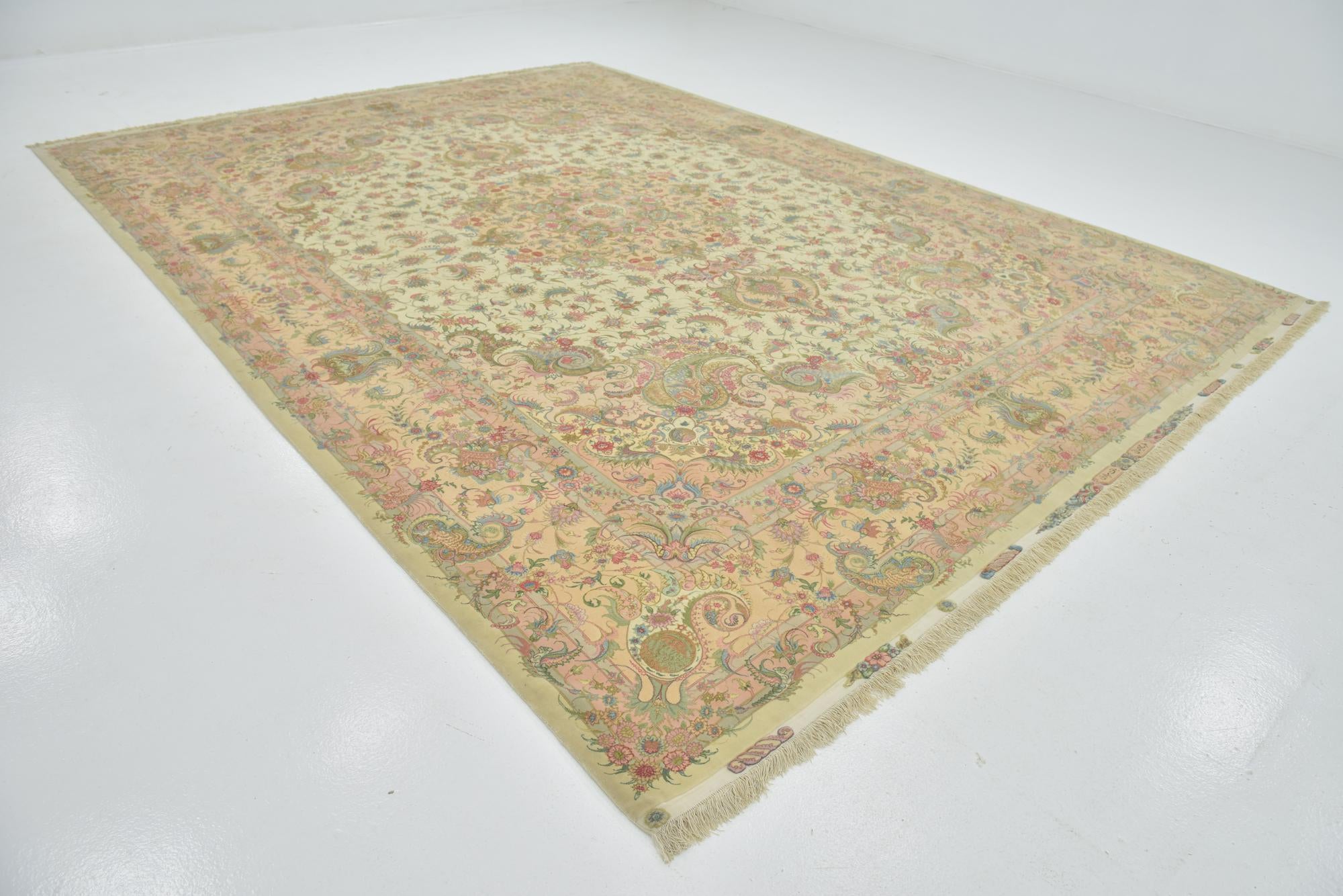 9' 10 x 13' 5 Hand Knotted Tabriz Persian Rug