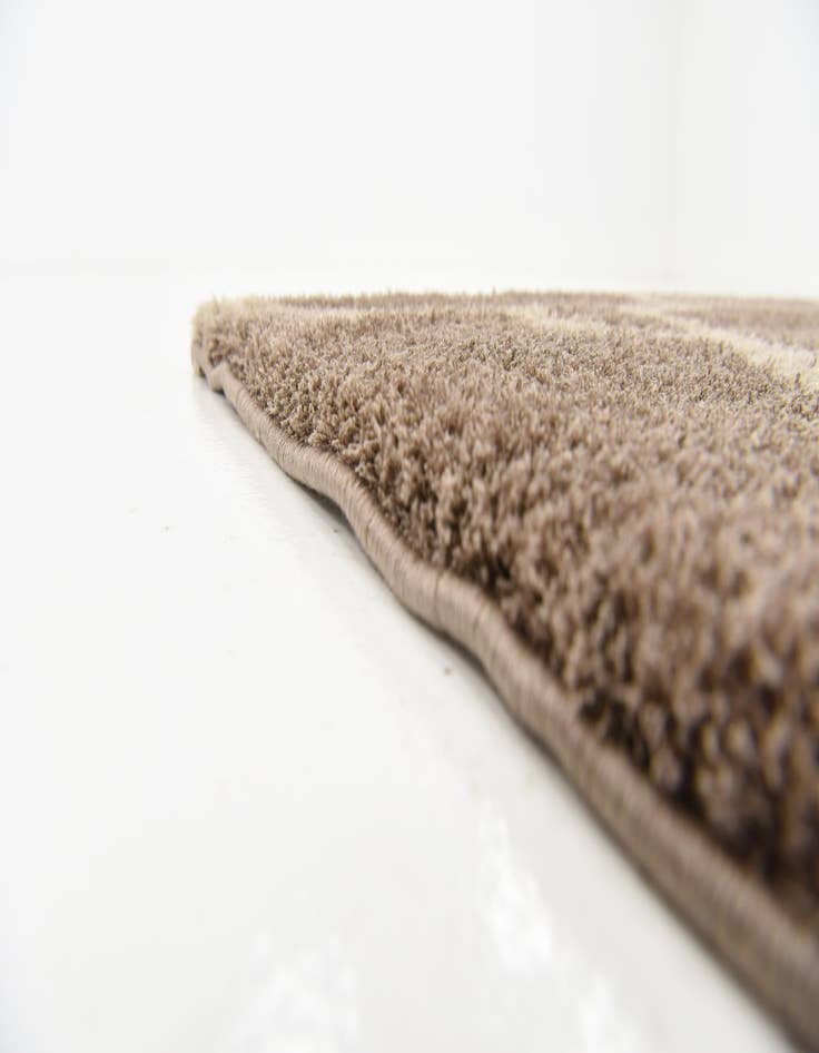 Detail image of 5' 3 x 7' 9 Trellis Rug