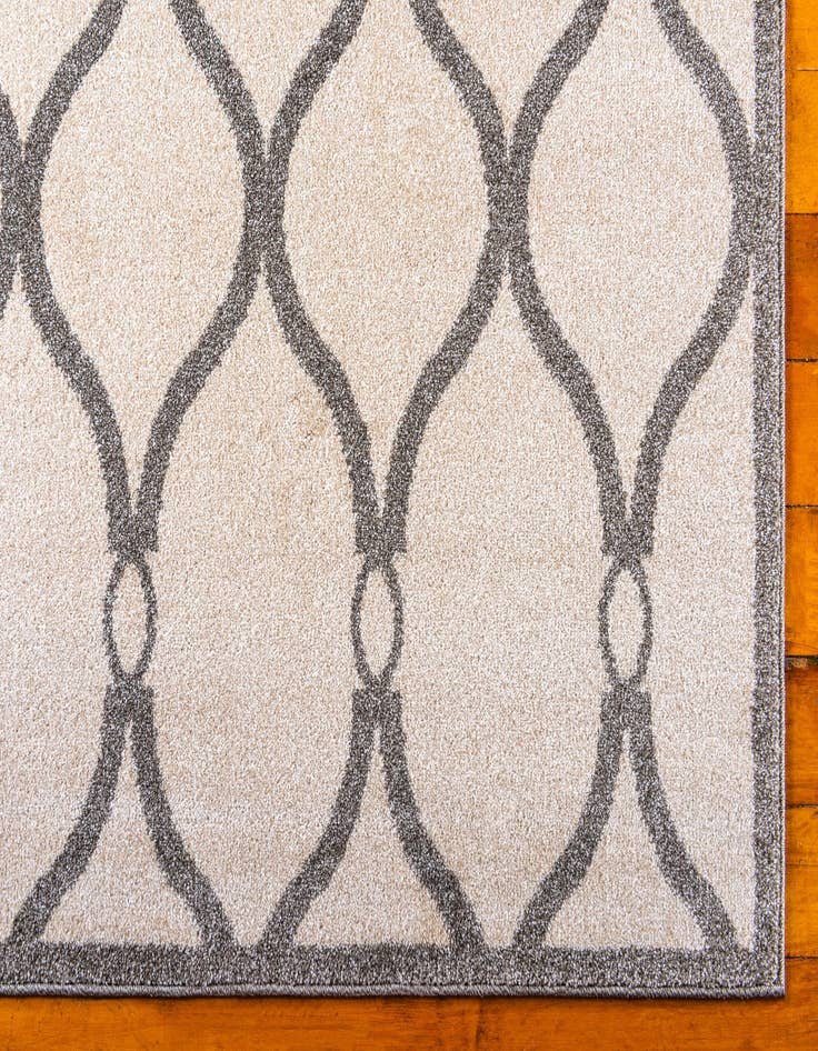 Detail image of 9' x 12' Trellis Rug