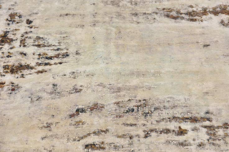 Detail image of 6' 6 x 9' 2 Hand Knotted Ultra Vintage Persian Wool Rug