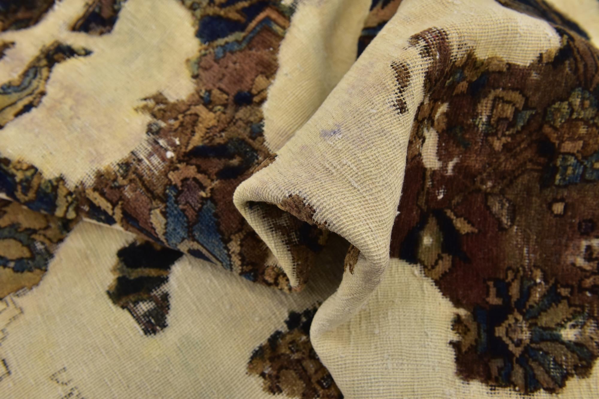 5' 9 x 9' Hand Knotted Ultra Vintage Persian Wool Rug