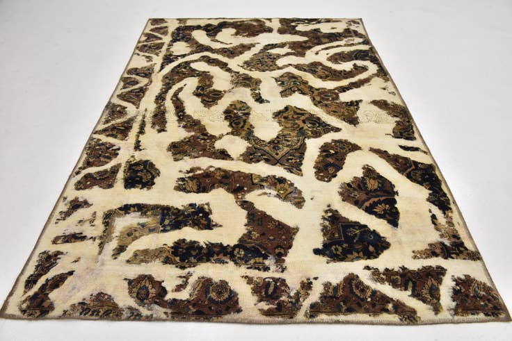 Detail image of 5' 9 x 9' Hand Knotted Ultra Vintage Persian Wool Rug