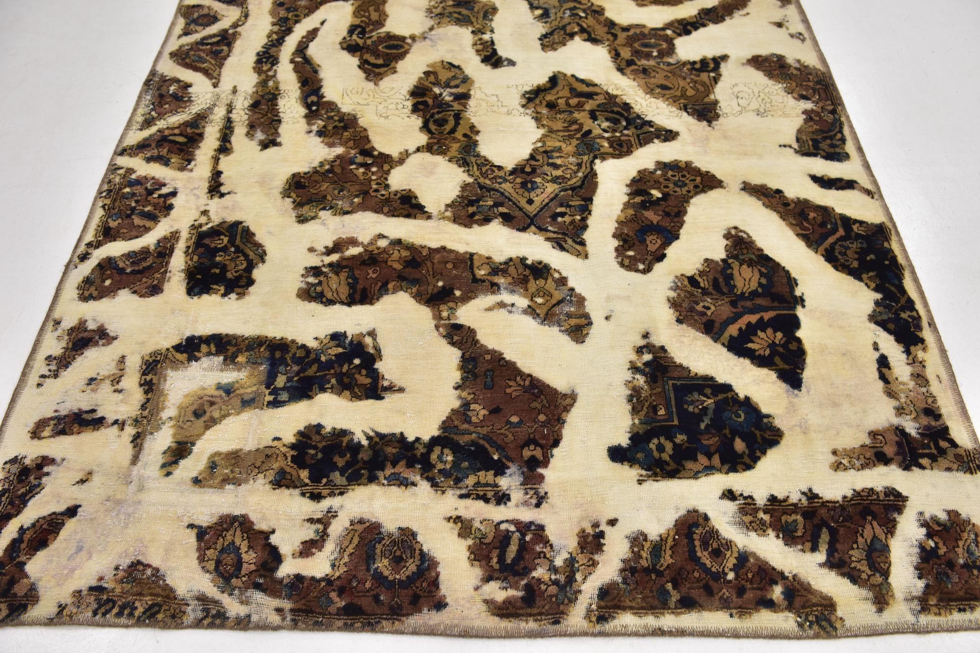 5' 9 x 9' Hand Knotted Ultra Vintage Persian Wool Rug