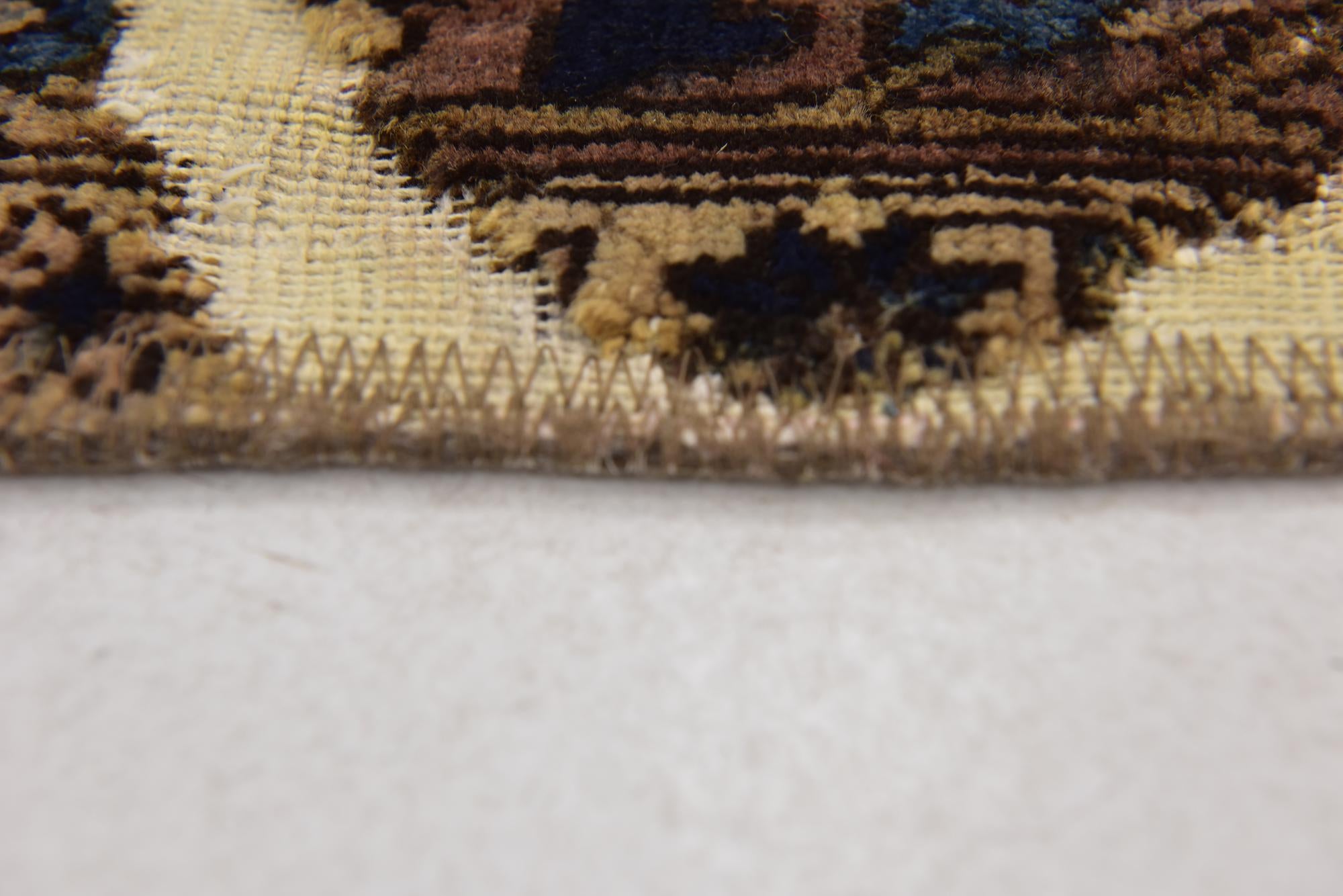 5' 9 x 9' Hand Knotted Ultra Vintage Persian Wool Rug