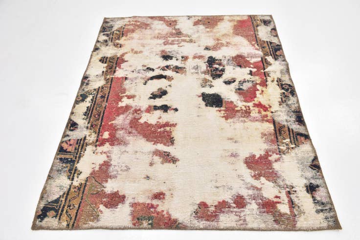 Detail image of 4' x 5' 3 Hand Knotted Ultra Vintage Persian Wool Rug