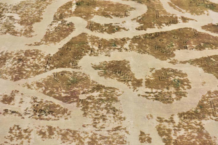 Detail image of 8' 6 x 12' Hand Knotted Ultra Vintage Persian Wool Rug