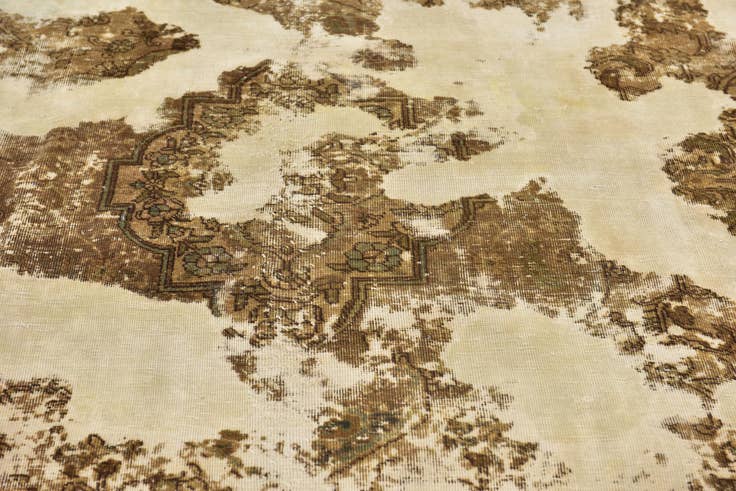Detail image of 8' 6 x 11' 3 Hand Knotted Ultra Vintage Persian Wool Rug