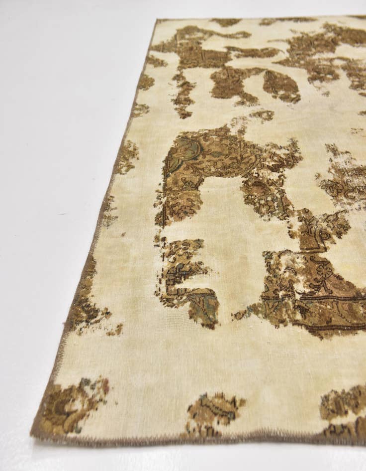 Detail image of 8' 6 x 11' 3  Hand Knotted Ultra Vintage Persian Wool Rug