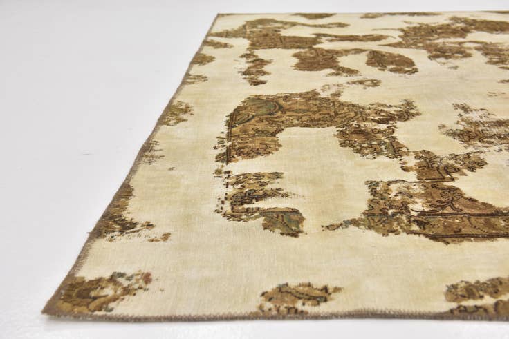 Detail image of 8' 6 x 11' 3 Hand Knotted Ultra Vintage Persian Wool Rug
