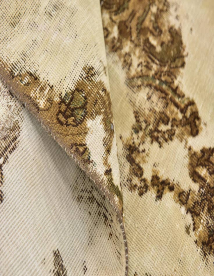 Detail image of 8' 6 x 11' 3  Hand Knotted Ultra Vintage Persian Wool Rug