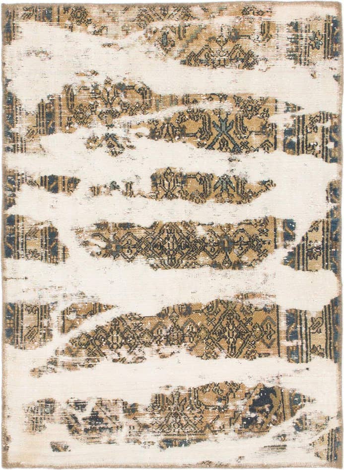 Detail image of 3' 2 x 4' 4 Hand Knotted Ultra Vintage Persian Wool Rug