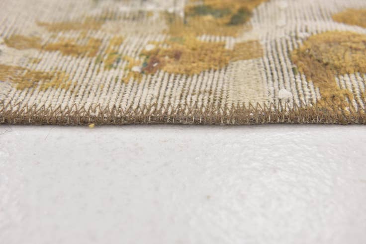 Detail image of 2' 7 x 4' 5 Hand Knotted Ultra Vintage Persian Wool Rug