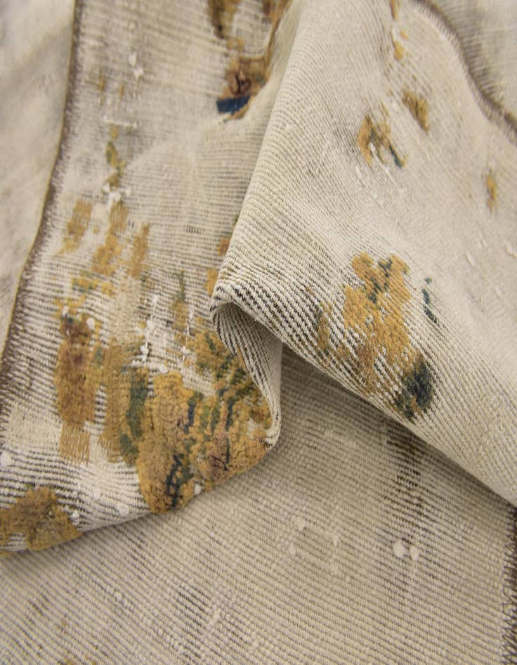 Detail image of 2' 7 x 4' 5  Hand Knotted Ultra Vintage Persian Wool Rug