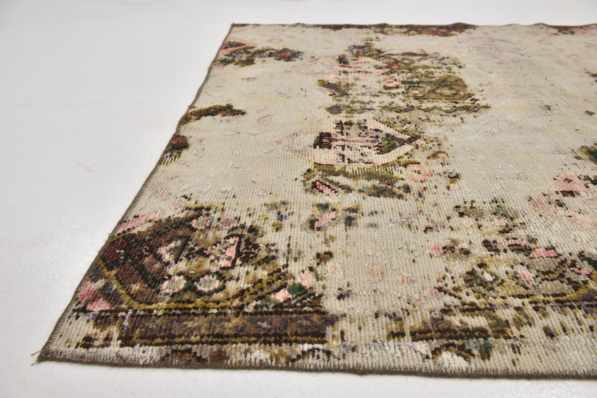 5' 4 x 6' 5 Hand Knotted Ultra Vintage Persian Wool Rug