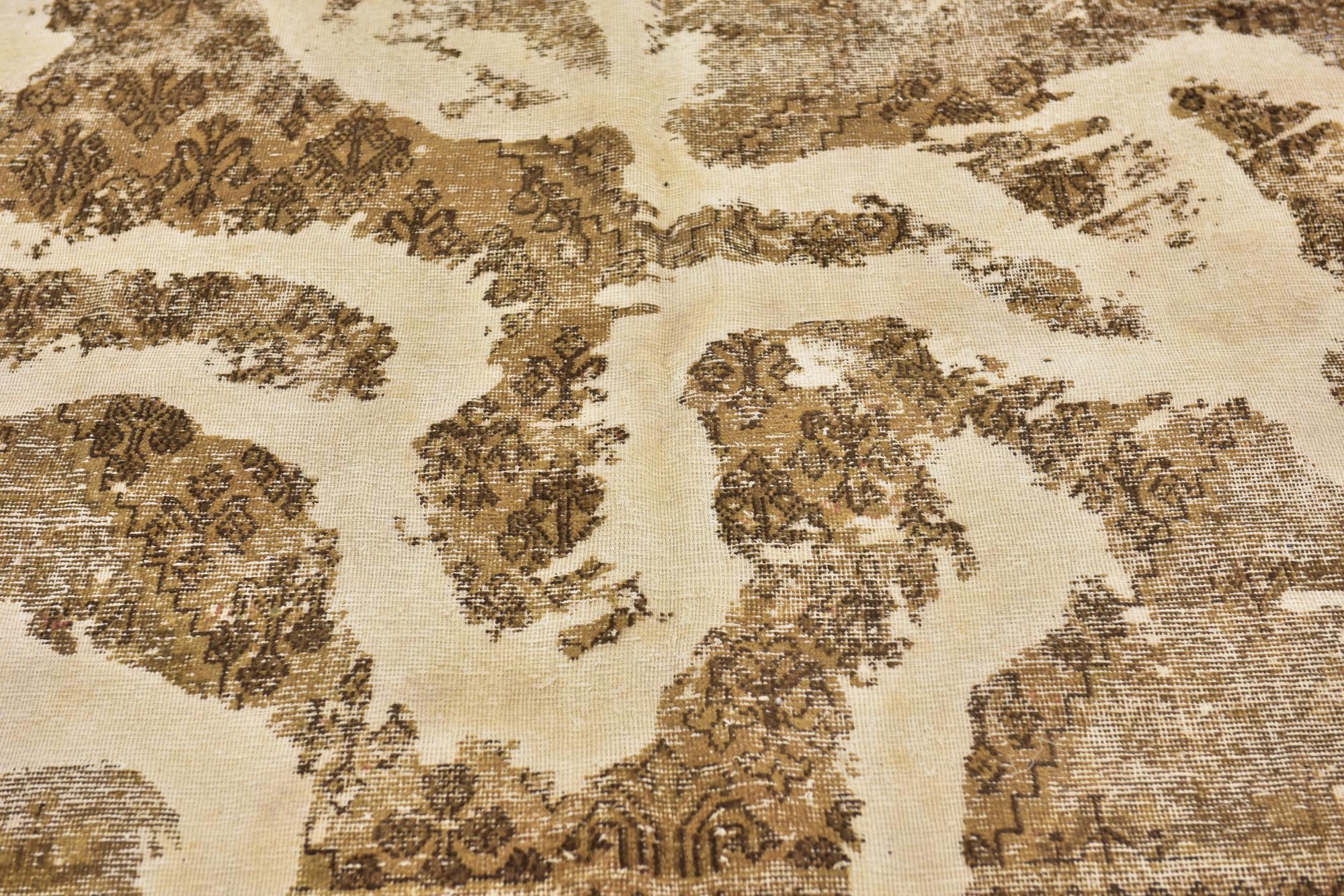 6' x 9' 7 Hand Knotted Ultra Vintage Persian Wool Rug