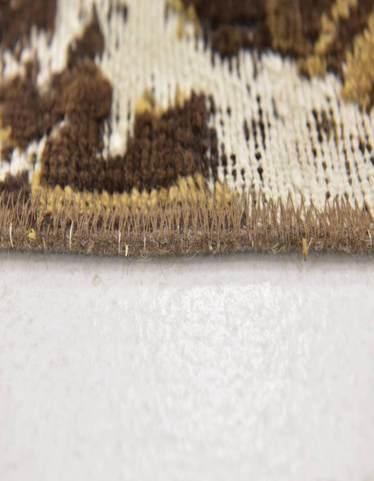 Detail image of 2' 9 x 5' 5  Hand Knotted Ultra Vintage Persian Wool Rug