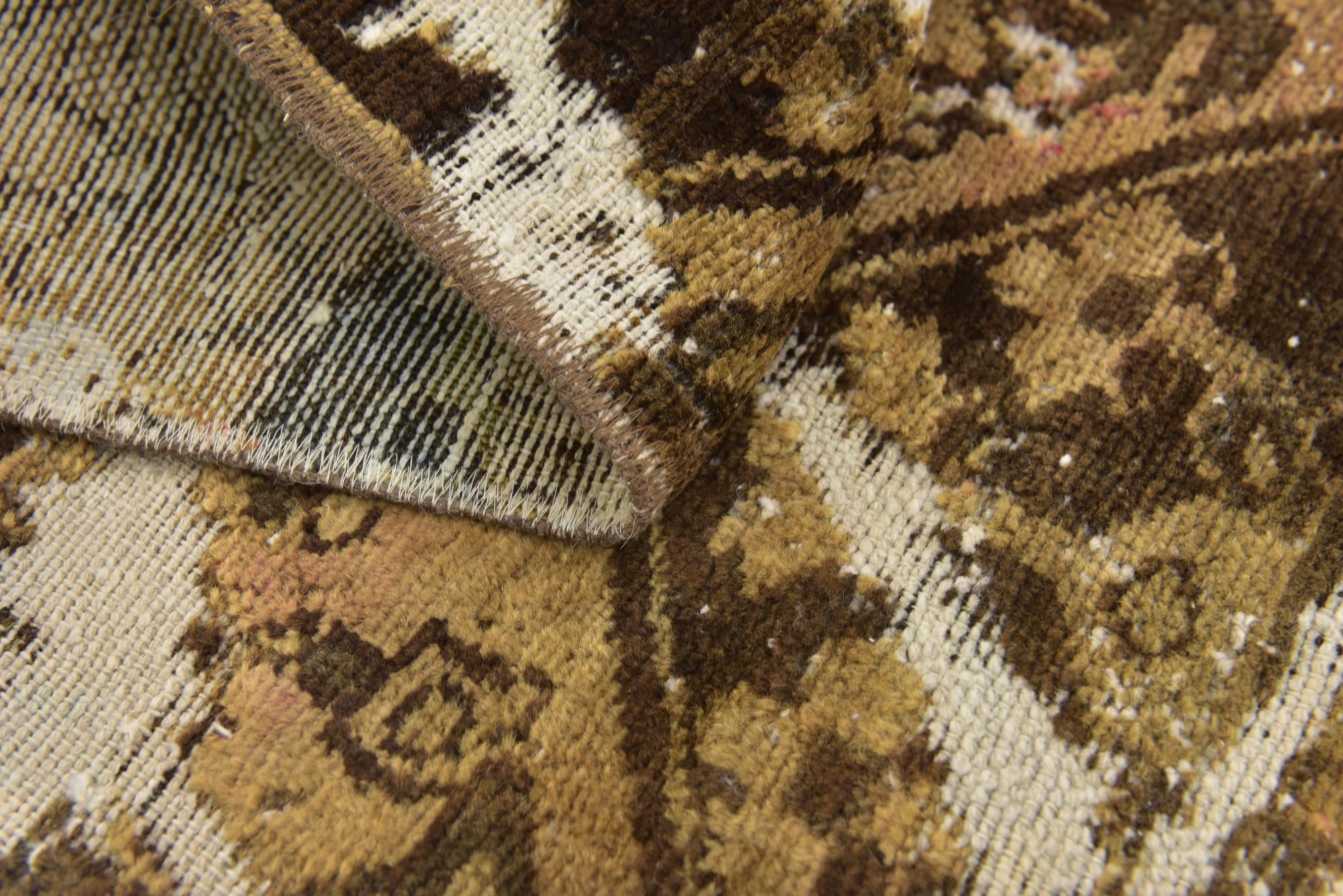 2' 9 x 5' 5 Hand Knotted Ultra Vintage Persian Wool Rug