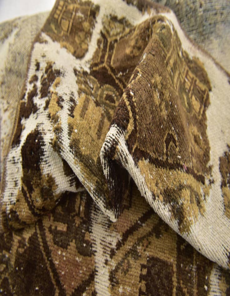 Detail image of 2' 9 x 5' 5  Hand Knotted Ultra Vintage Persian Wool Rug