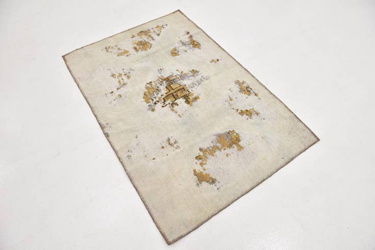 Detail image of 3' 3 x 4' 10 Hand Knotted Ultra Vintage Persian Wool Rug