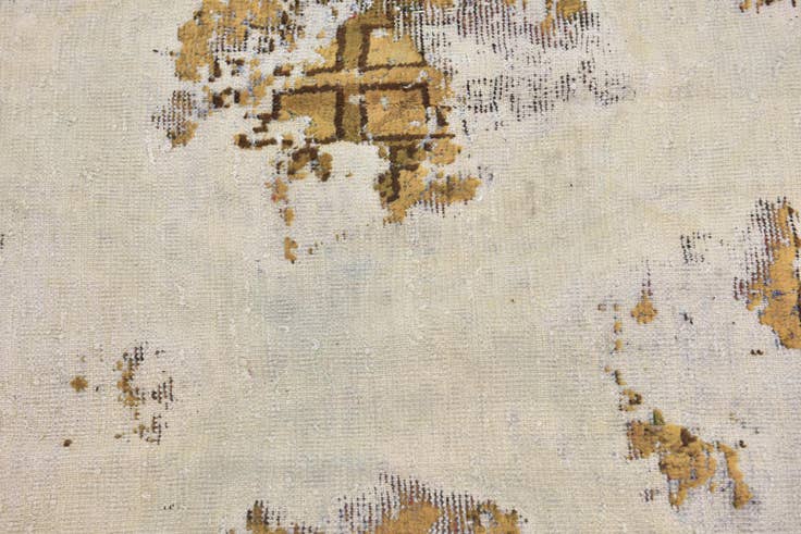 Detail image of 3' 3 x 4' 10 Hand Knotted Ultra Vintage Persian Wool Rug