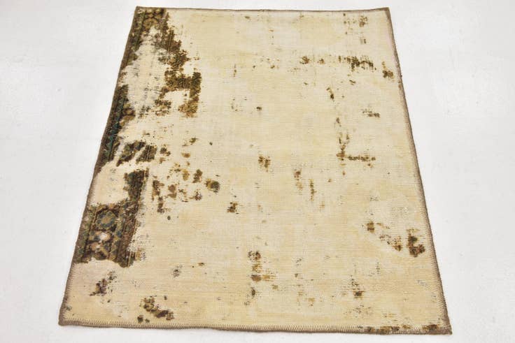 Detail image of 3' 2 x 4' Hand Knotted Ultra Vintage Persian Wool Rug