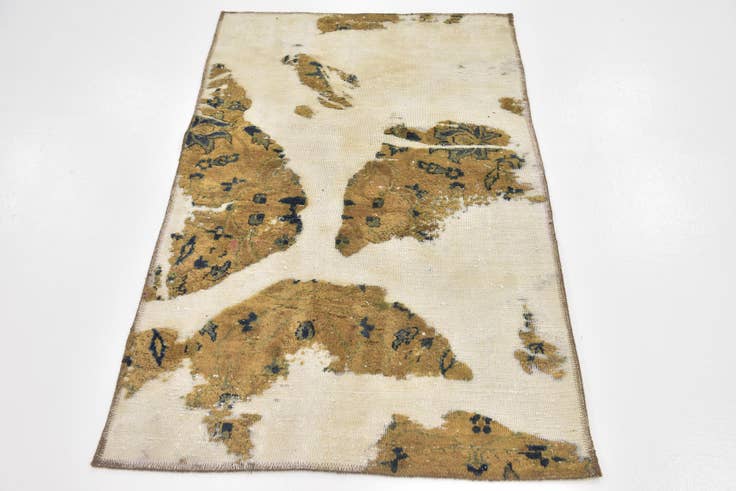 Detail image of 3' x 4' 10 Hand Knotted Ultra Vintage Persian Wool Rug