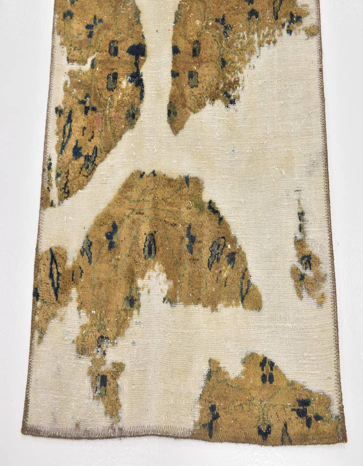 Detail image of 3' x 4' 10  Hand Knotted Ultra Vintage Persian Wool Rug