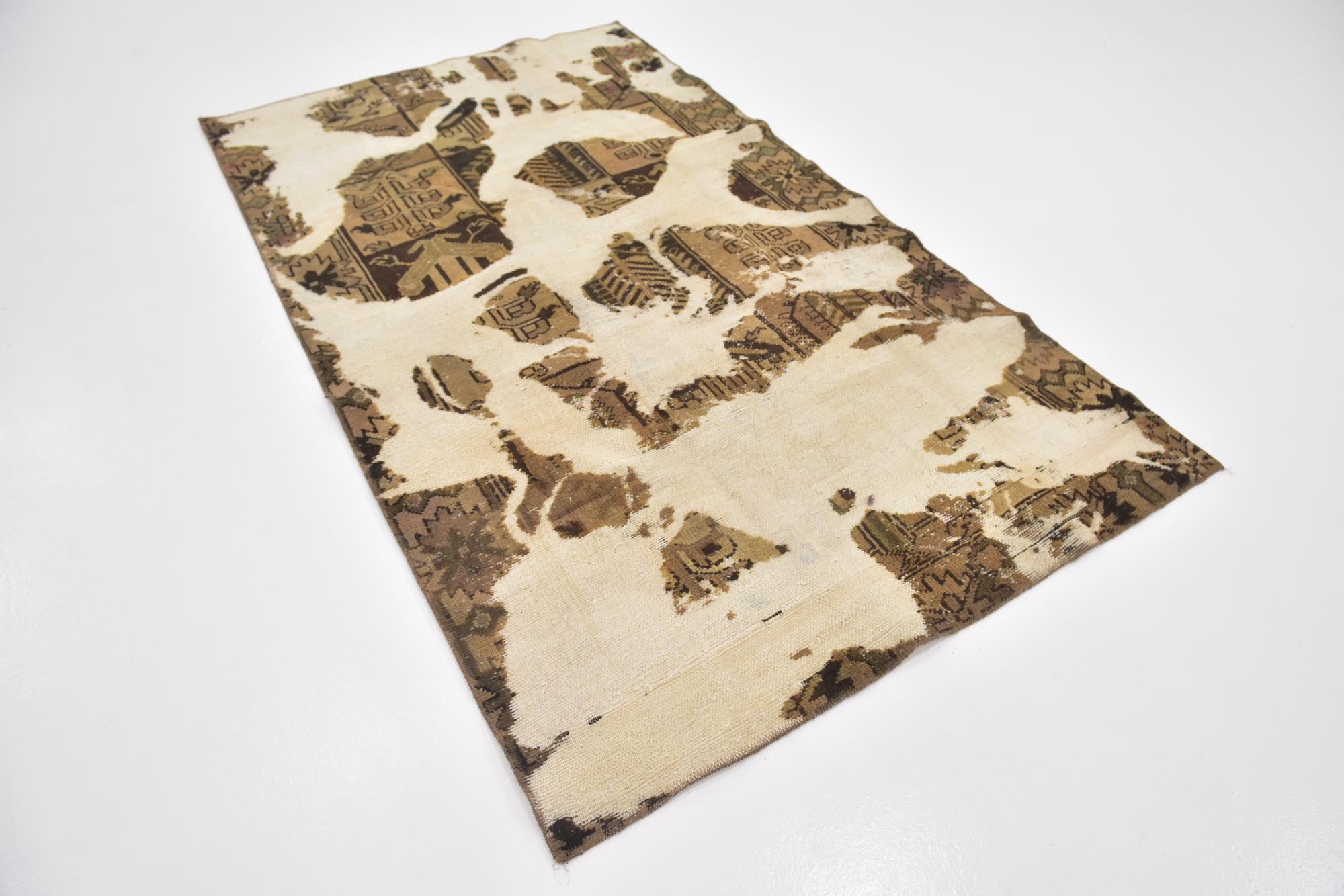 4' 7 x 8' Hand Knotted Ultra Vintage Persian Wool Rug