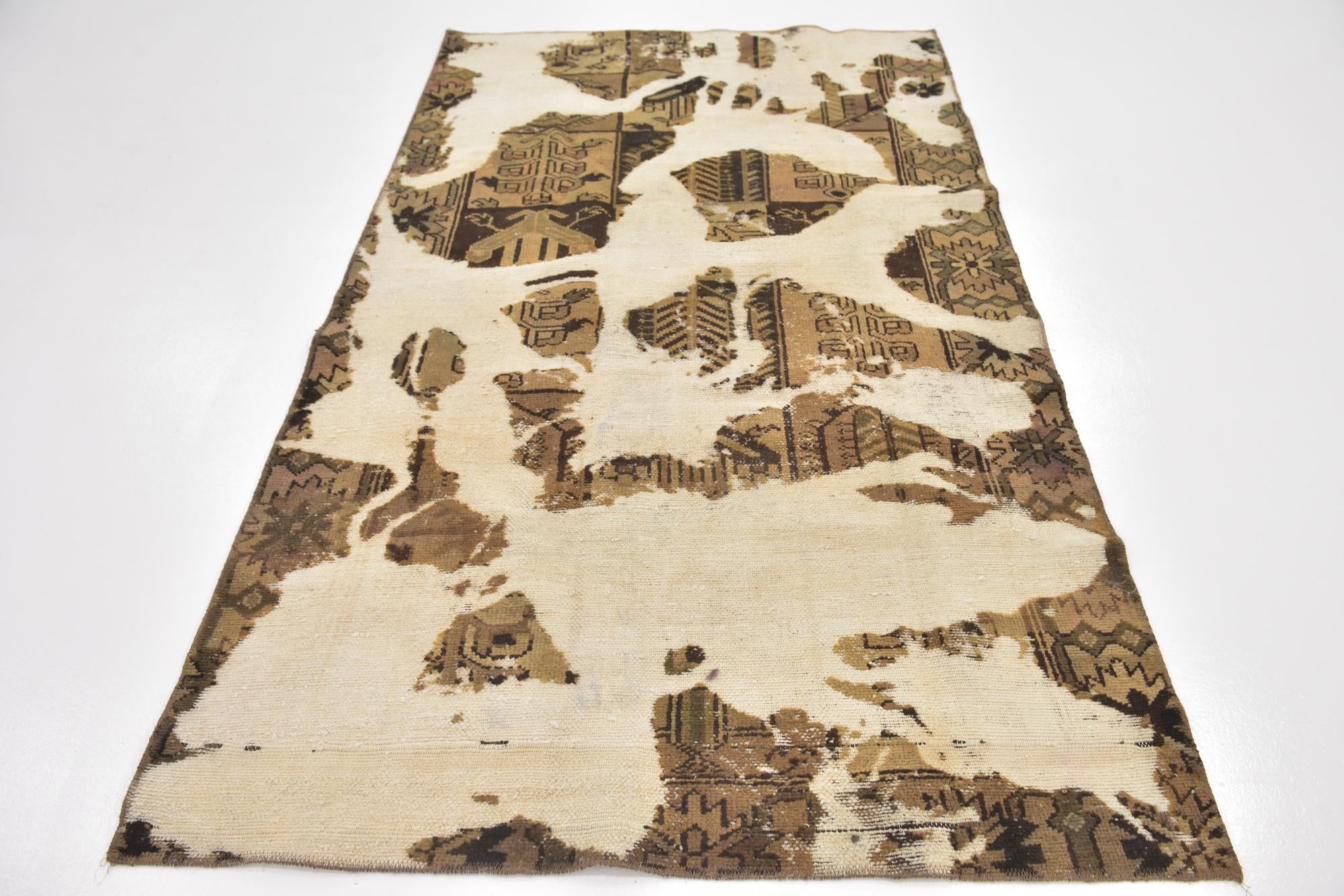 4' 7 x 8' Hand Knotted Ultra Vintage Persian Wool Rug