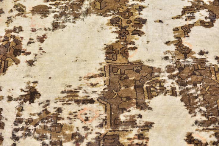 Detail image of 5' 2 x 7' 4 Hand Knotted Ultra Vintage Persian Wool Rug