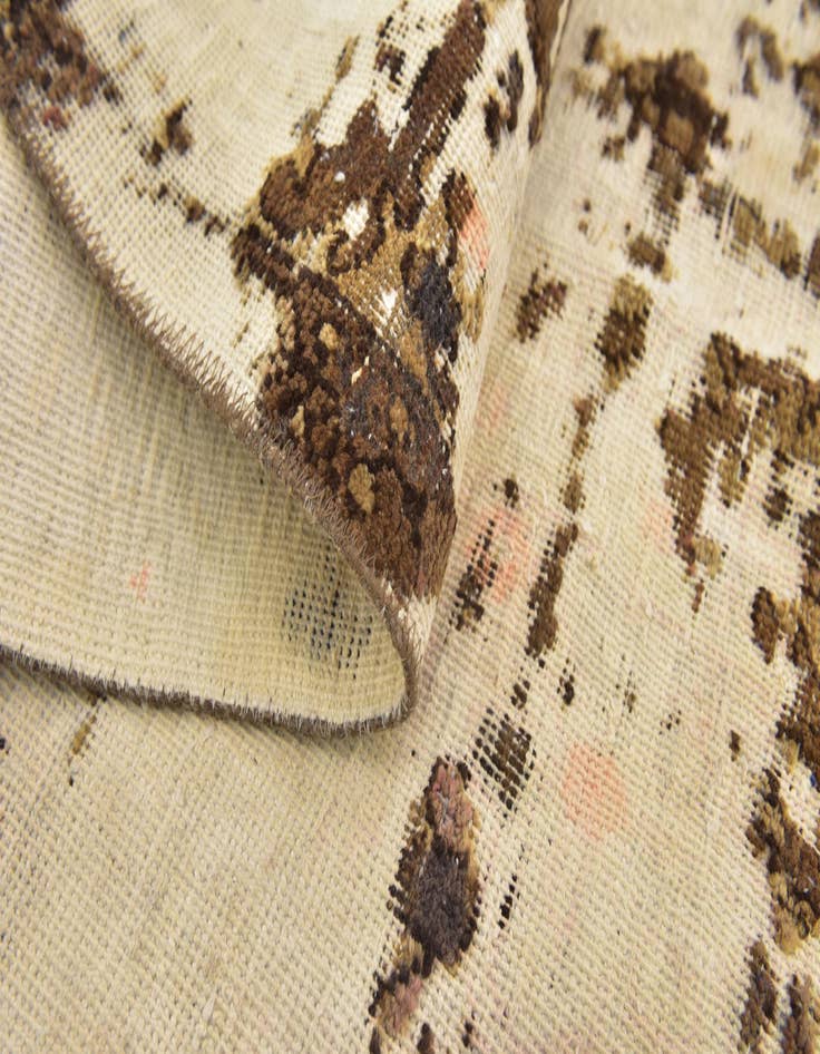 Detail image of 5' 2 x 7' 4  Hand Knotted Ultra Vintage Persian Wool Rug